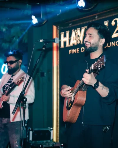 Bollywood live singing night in Dubai at Haveli restaurant